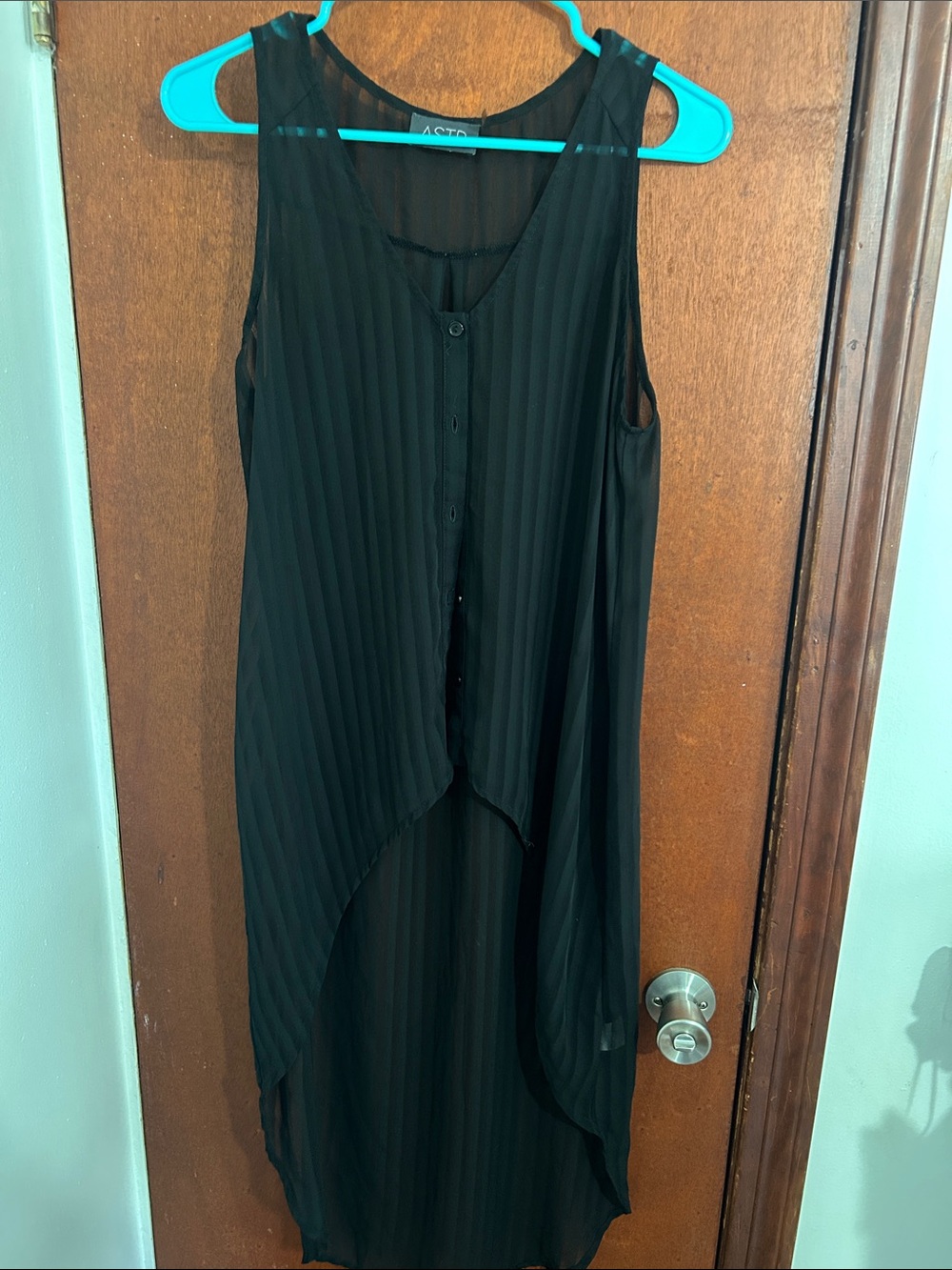 ASTR Black Sleeveless High-Low Button Front Dress